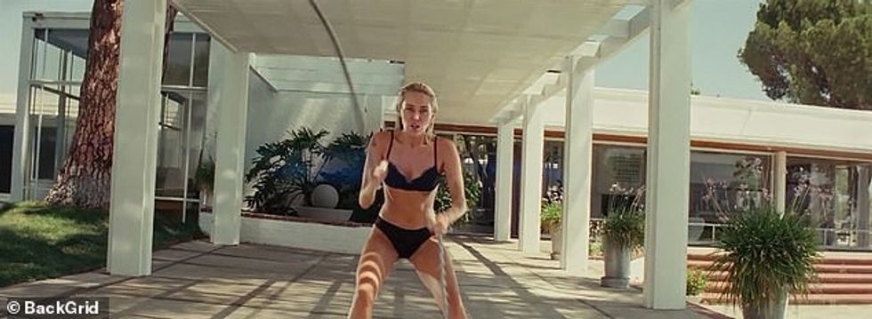 95939839 0 image a 90 1741320857900