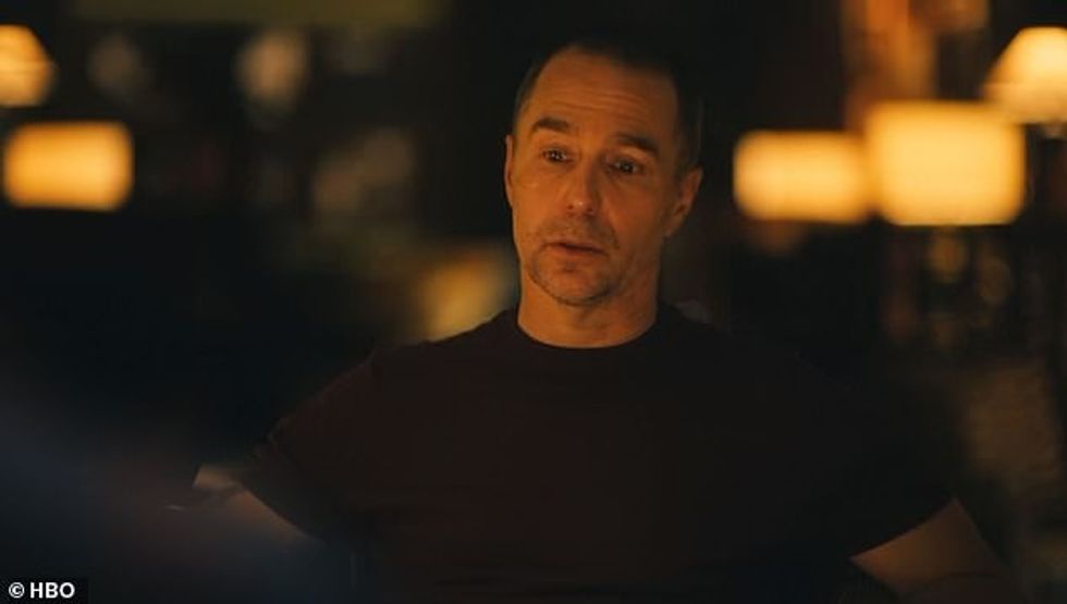 96263027 14506127 Leslie Bibb s husband Sam Rockwell made a surprise cameo in The a 110 1742193795413