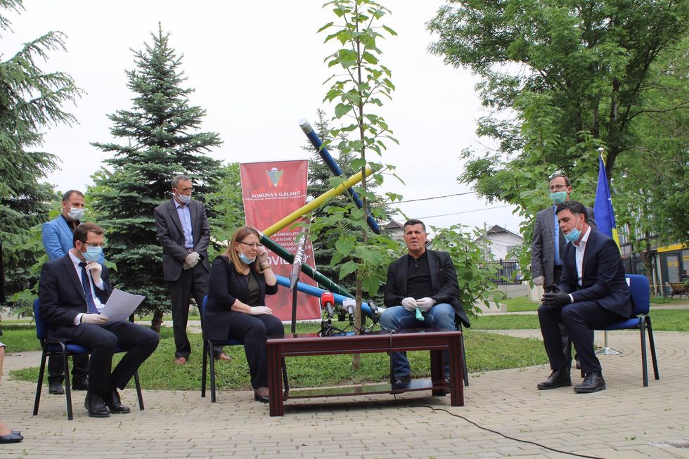 96687762 540258473331142 668588277543993344 n