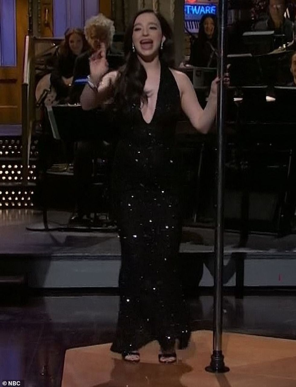 96717883 14551697 The audience burst into cheers and applause as Mikey approached m 85 1743313323695