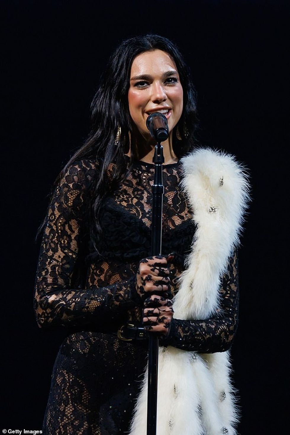 96923677 14571901 image a 62 1743776671376