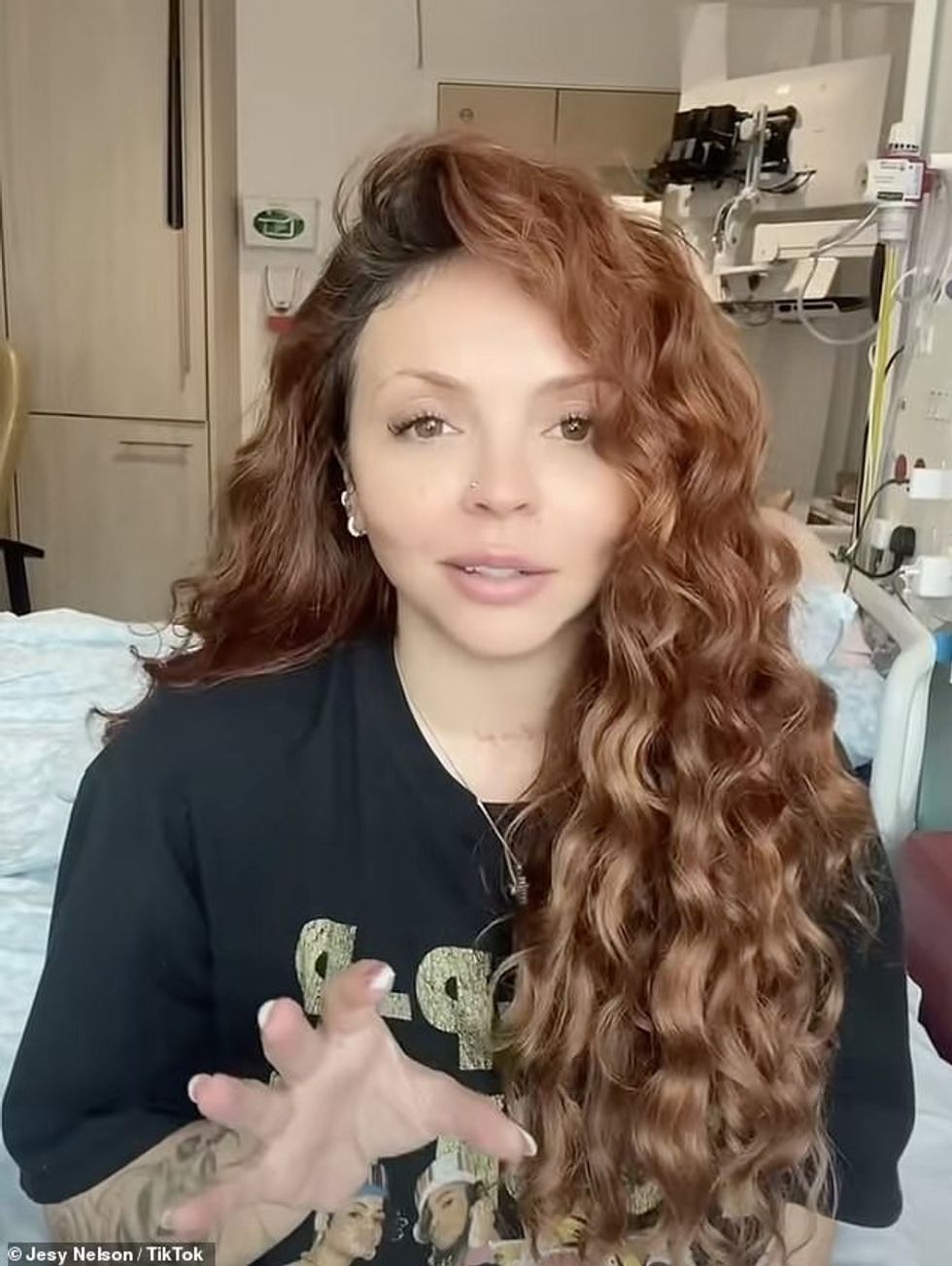 97182463 14600225 Jesy Nelson shared a baby update from her hospital bed as she ga m 13 1744395849401