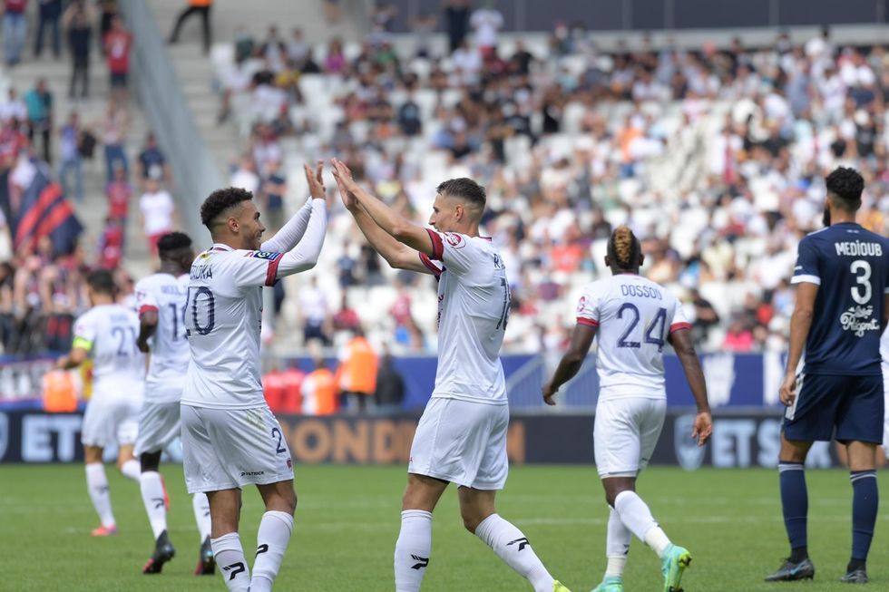 982496b2 c878 431d 992c ce116e4853ad