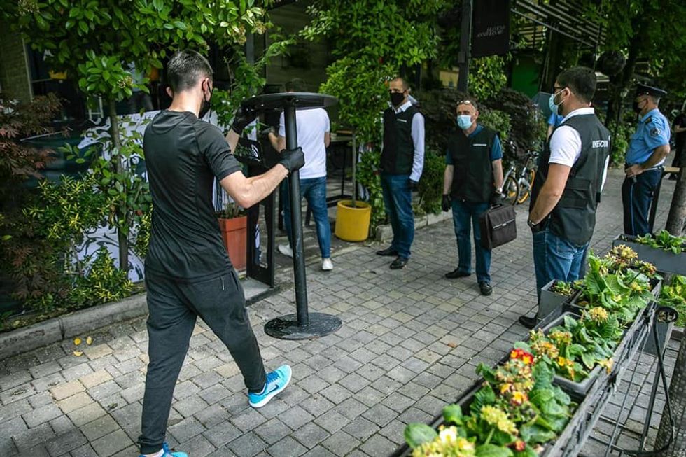 99047452 10222395455977855 3238174495281774592 n