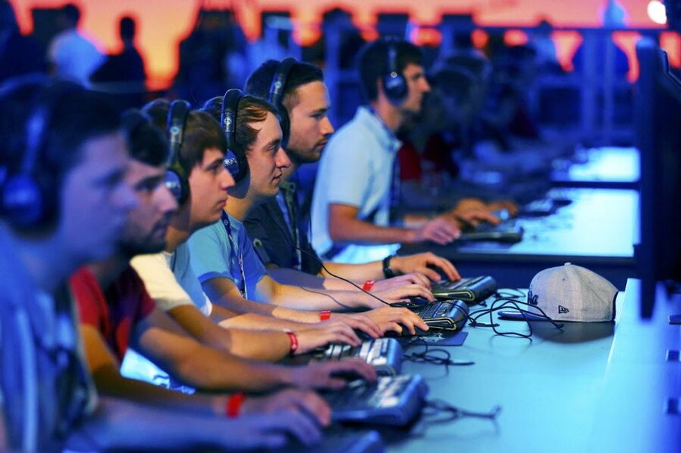 997070 1 08.09.16 videogames.png standard