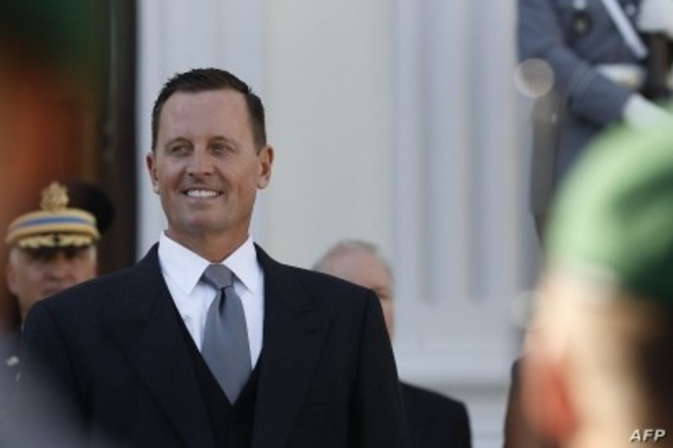 9D74284B 9C60 4E19 BDBC 2B7C27C56E88