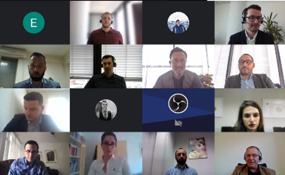 9FF703C1 AE43 45D5 AAFF 1C482F0CE133