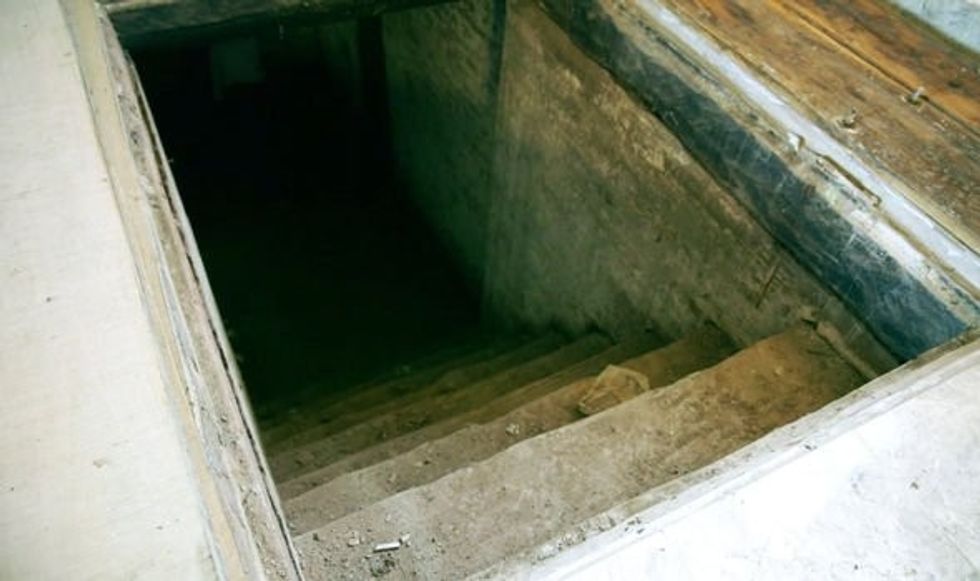 A basement was found in Chirata 2773964