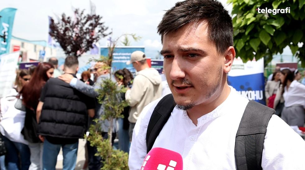 a6783ce2 e0bc 44ef 83f3 07e2613095ce