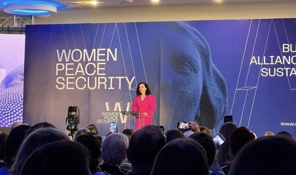 A705255B DE71 4A38 9BDB 02BFCB39E3A0  1