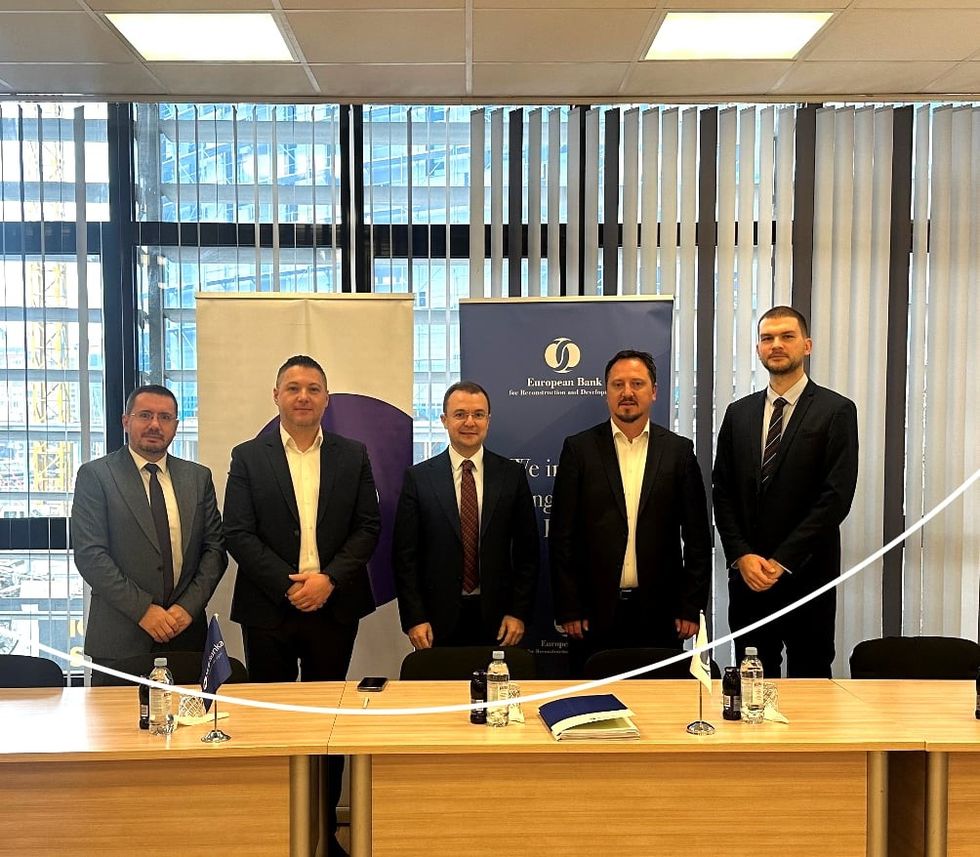 a7509d95 a604 4201 a74d 73d888af1090