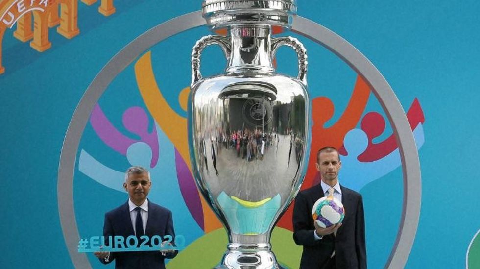 aa Cover fvuhq49joviab6o2homogtsr13 20190520092142.Medi