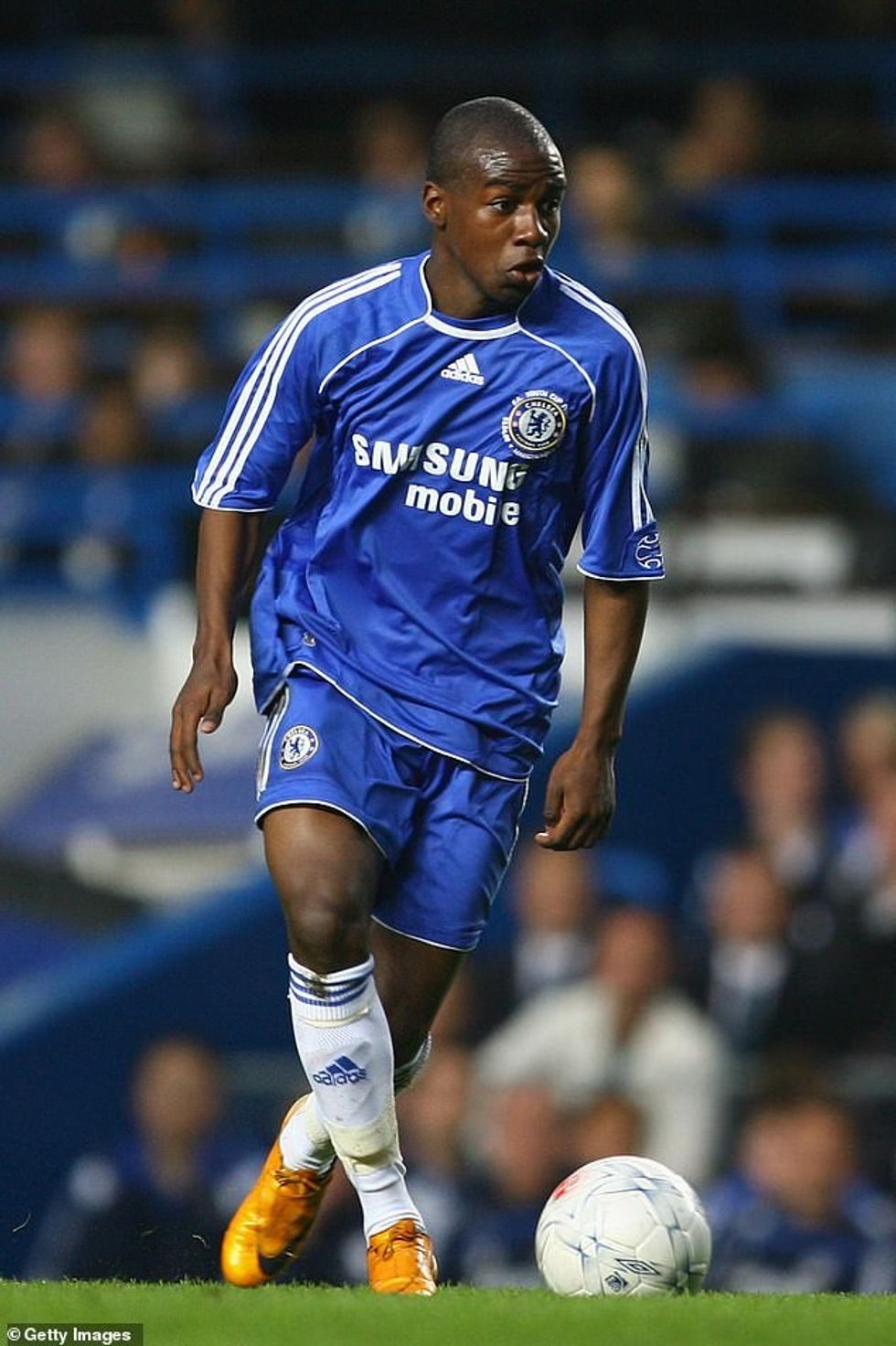 Abalimba u burgos me katër vjet në vitin 2014 pasi imitoi ish-futbollistin e Chelsea, Gael Kakuta për të financuar një stil jete të shpejtë.
