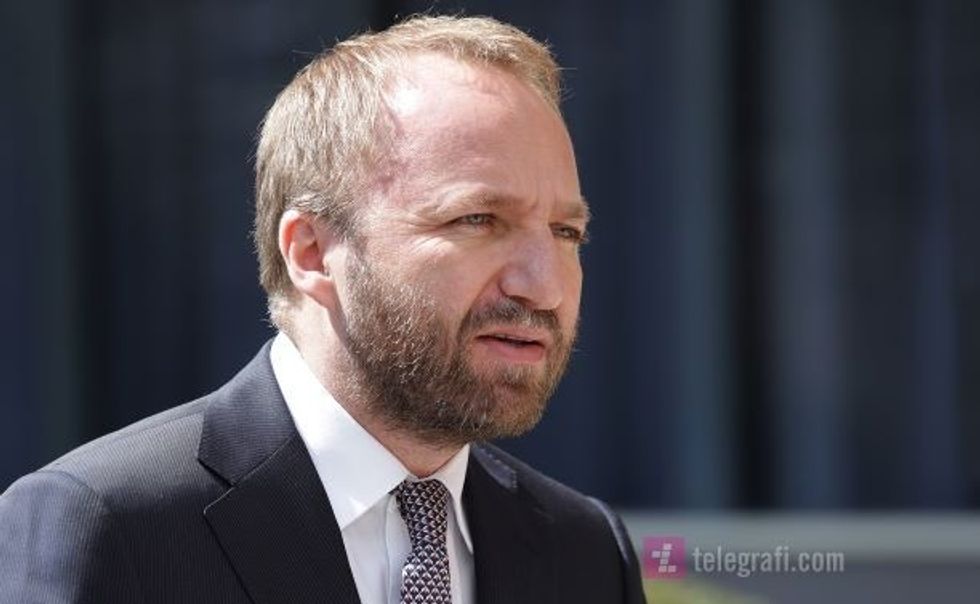 Abelard Tahiri konference e GP te PDK se foto Ridvan Slivova 7 e1620204235132