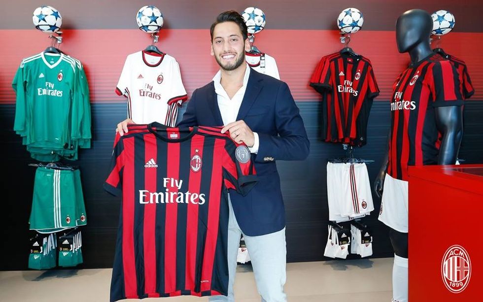 AC Milan Hakan Calhanoglu