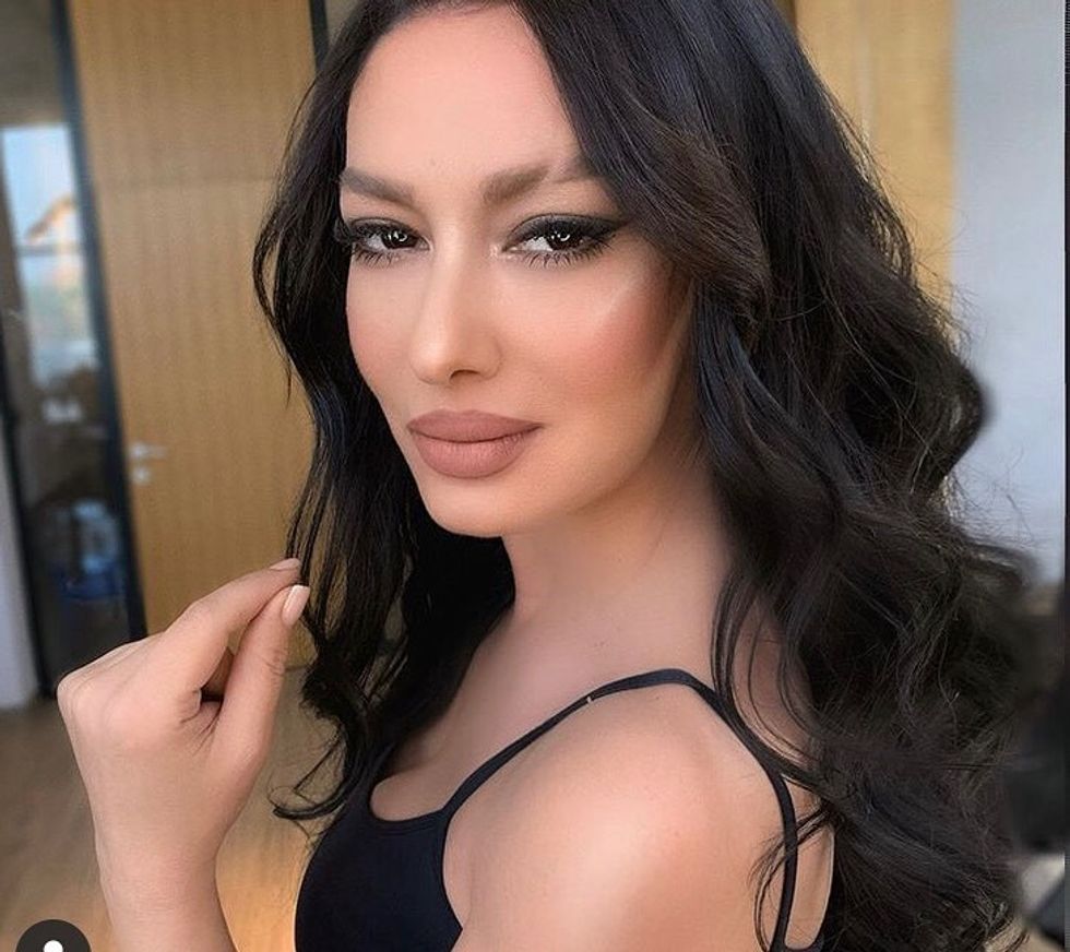 adelinaofficiel 102536125 2558974034354104 4916528110829383686 n 1