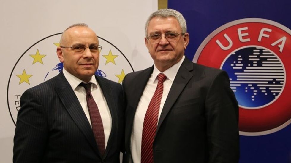 ademi dukakuvendiipunes 1