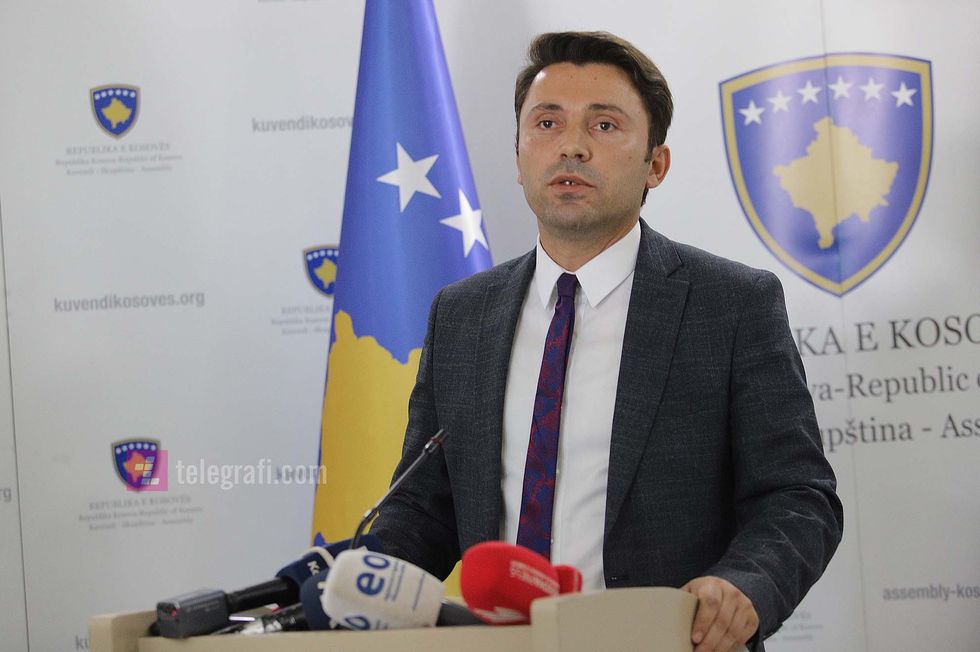 Adnan Rrustemi deklarate pase Mbledhjes se Kryesise se Kuvendit foto Ridvan Slivova 1