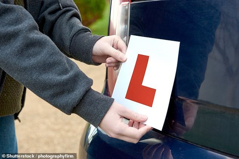 Adoleshenteve foto 2