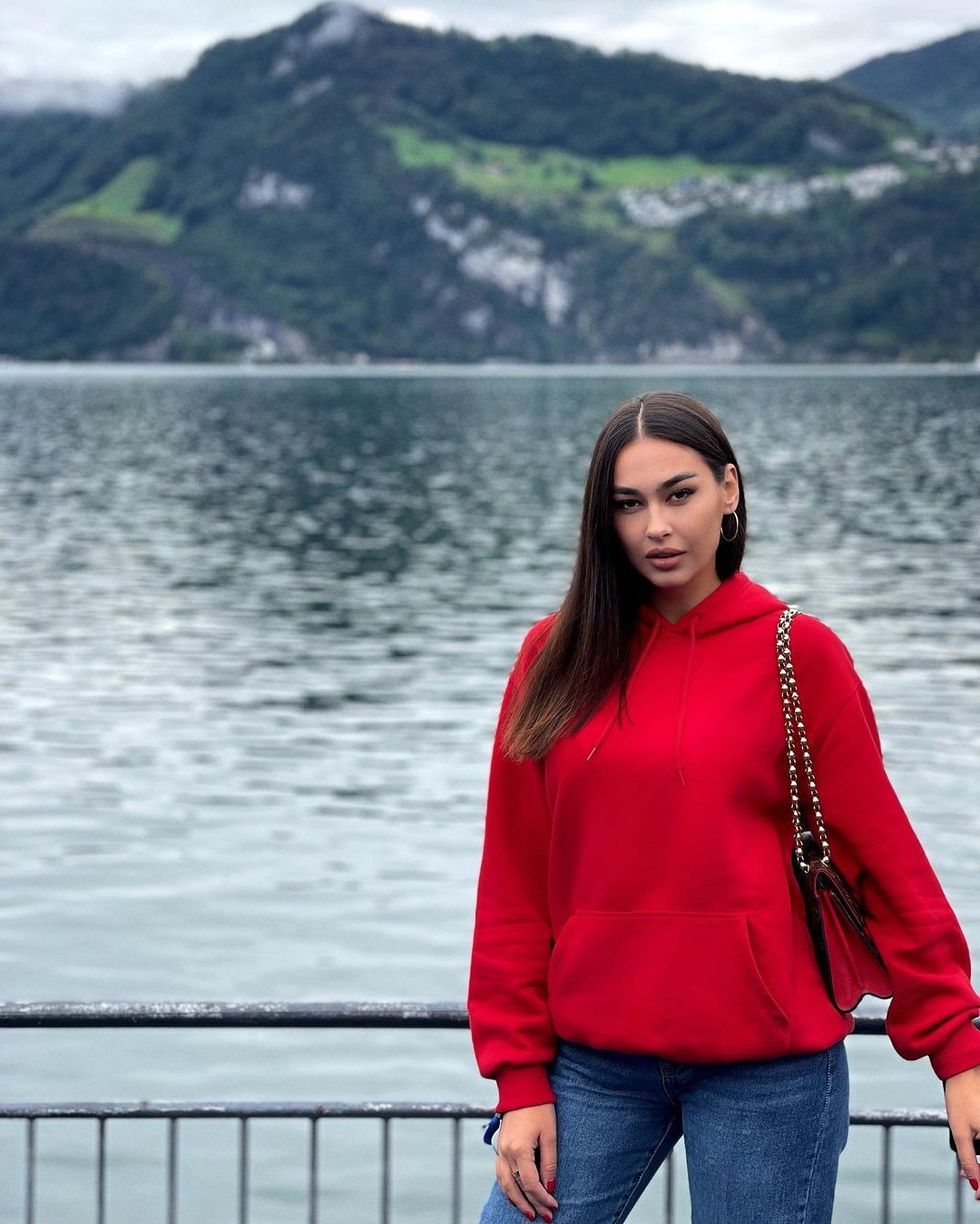 adroladushi 242557210 1337763040027720 312828969925031036 n