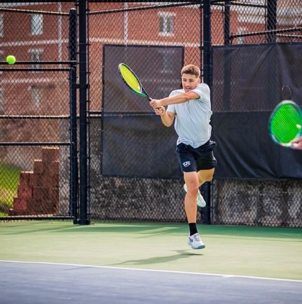 af945a5b 47d6 40bb a39d b25c340f8bbc