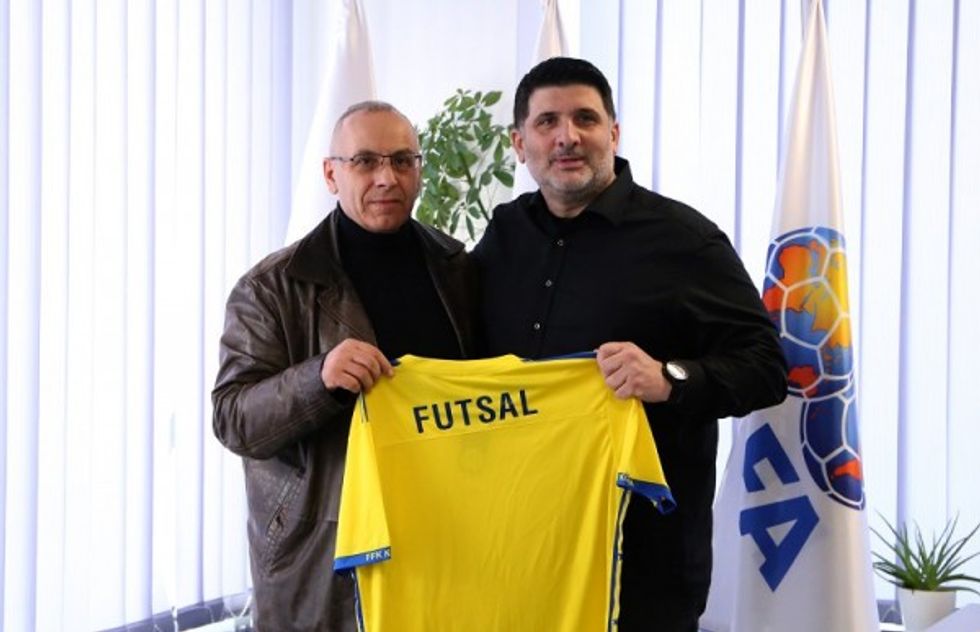 Agim Ademi Arben Simitciu Kosovo futsal coach jan2021