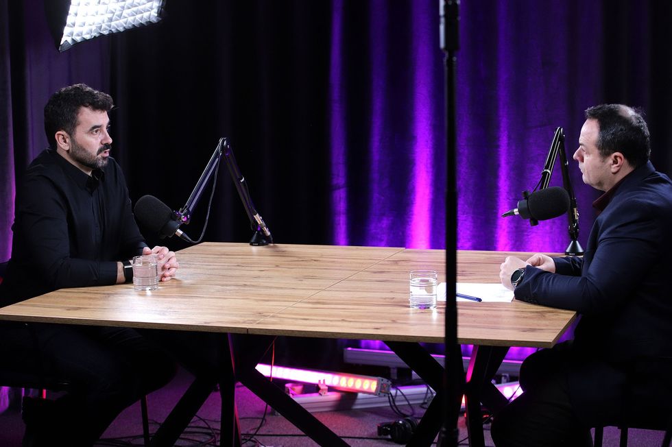 Agron Demi dhe Muhamet Hajrullahu n\u00eb "P\u00ebrballje Podcast" 