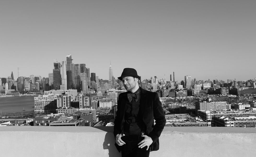 AI5I9676 copy copy bw