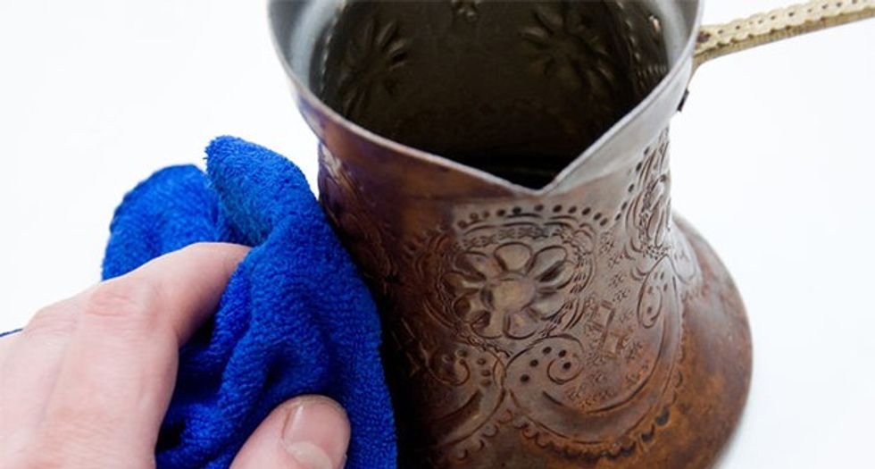 aid103421-728px-Clean-Brass-Step-4-Version-3