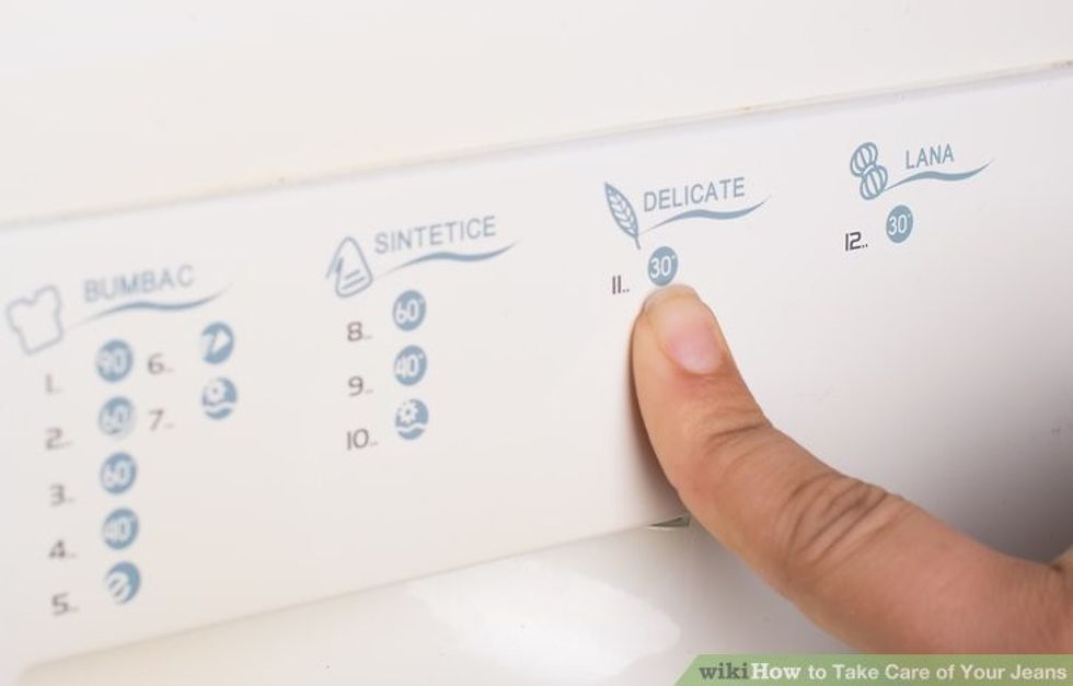 aid1107771 v4 728px Take Care of Your Jeans Step 7 Version 2