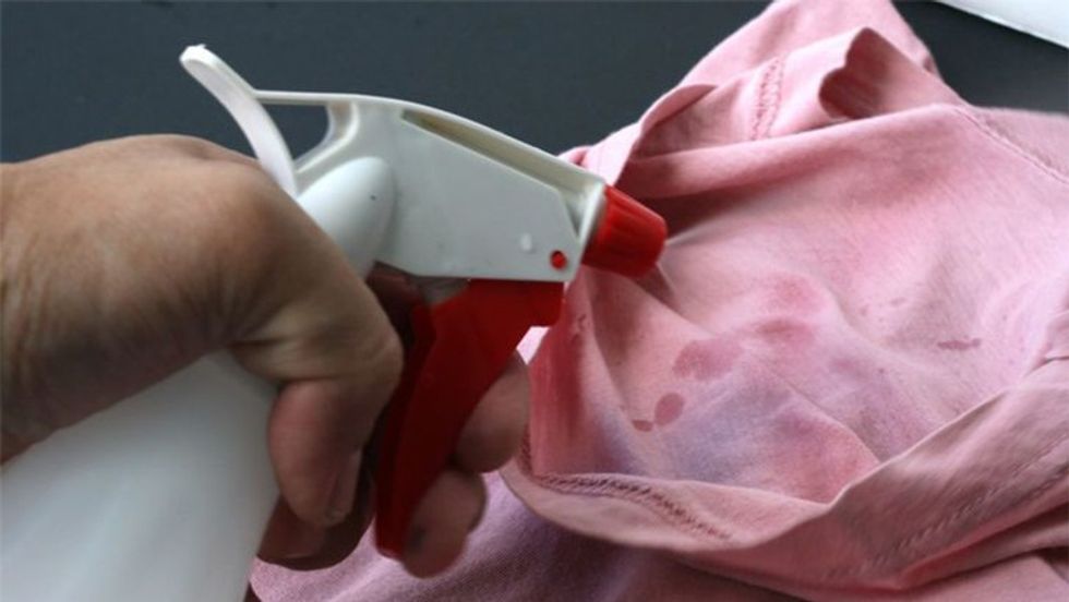 aid2855011-728px-Clean-with-Vodka-Step-7