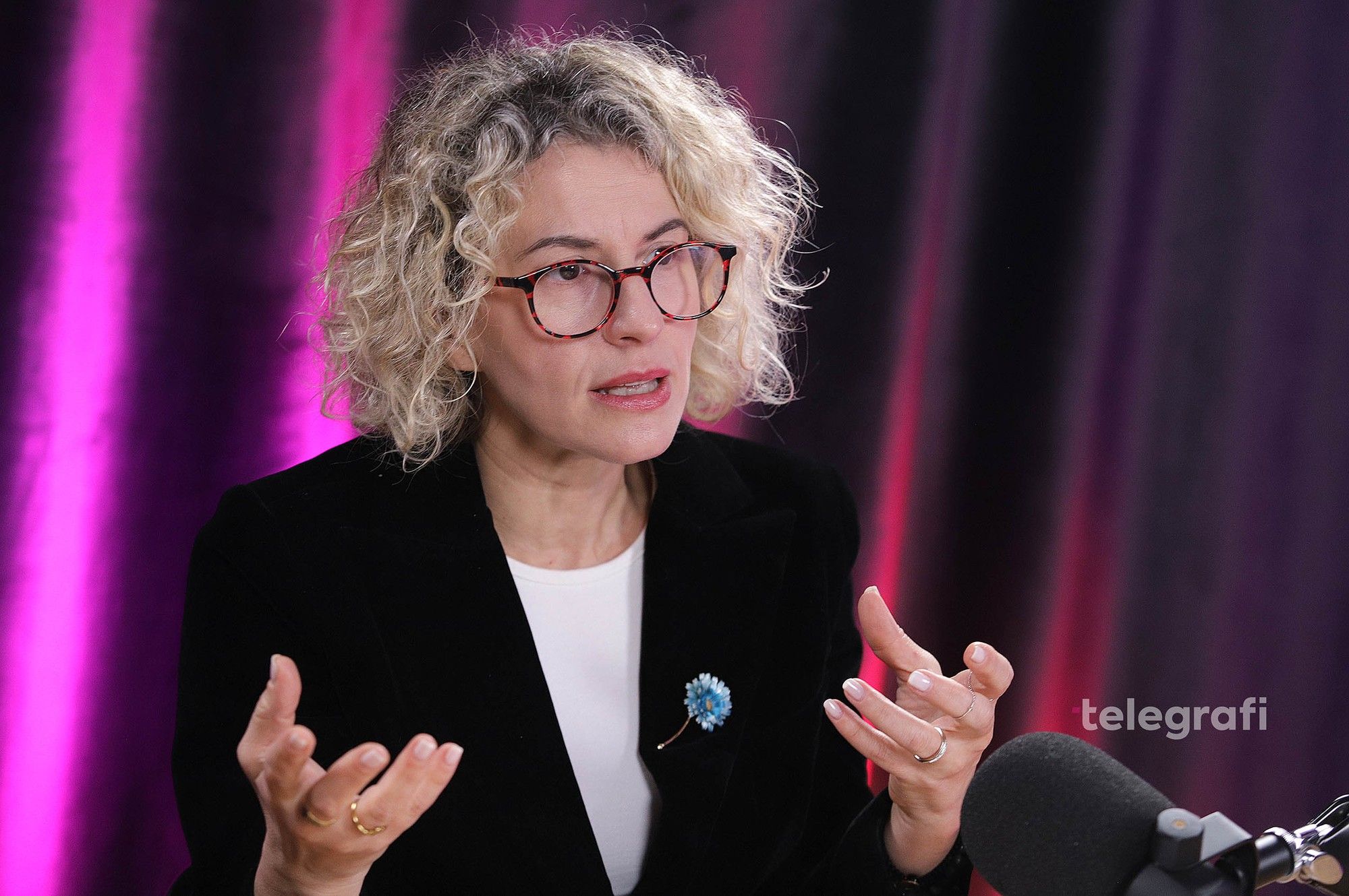 Aimona Vogli: Dezinformimi dhe nxitja për klikime po e shtyjnë gazetarinë cilësore drejt rrezikut Aimona Vogli: Dezinformimi dhe nxitja për klikime po e shtyjnë gazetarinë cilësore drejt rrezikut