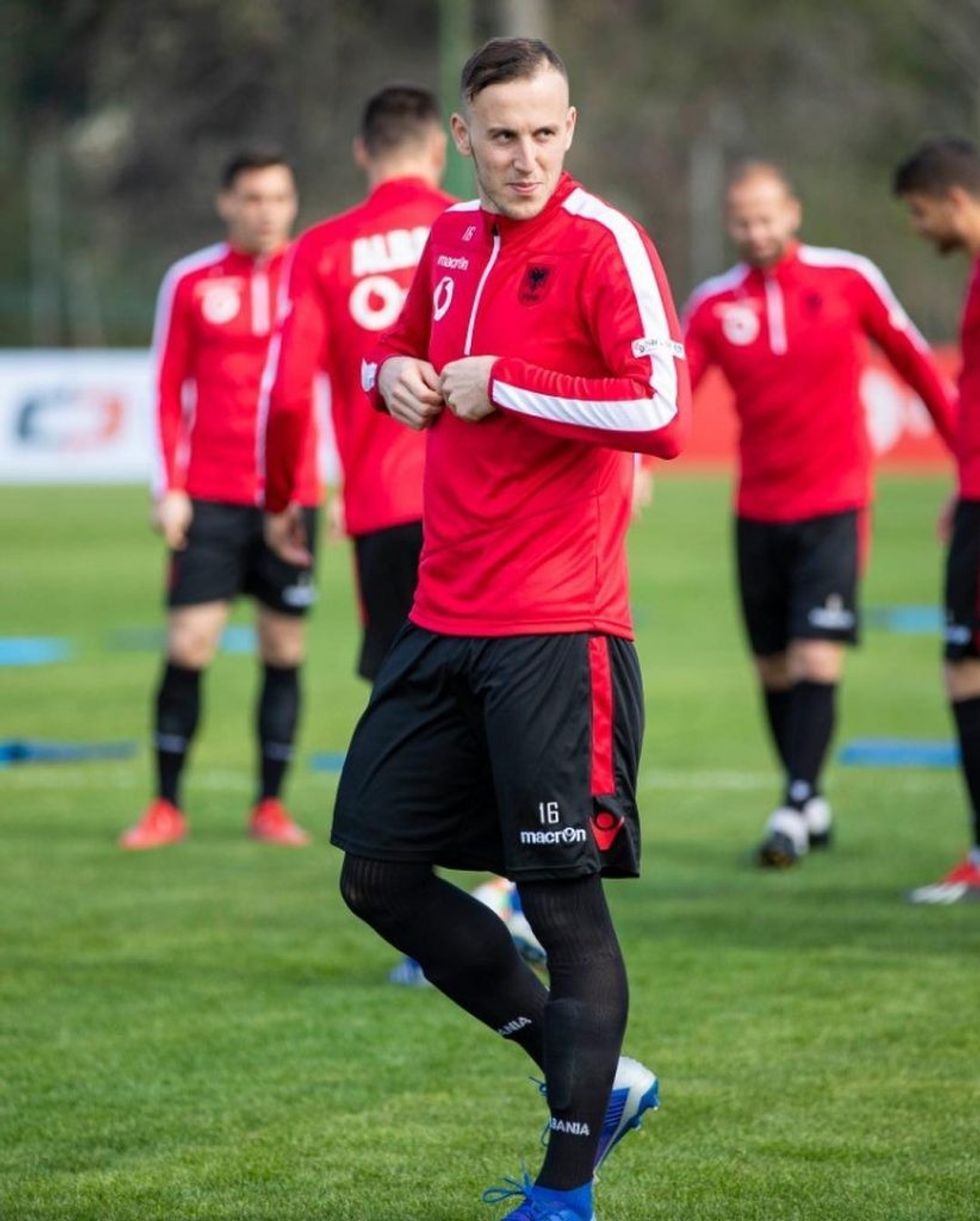 aismajli34 50959070 150200449339465 8013480475446511514 n 1