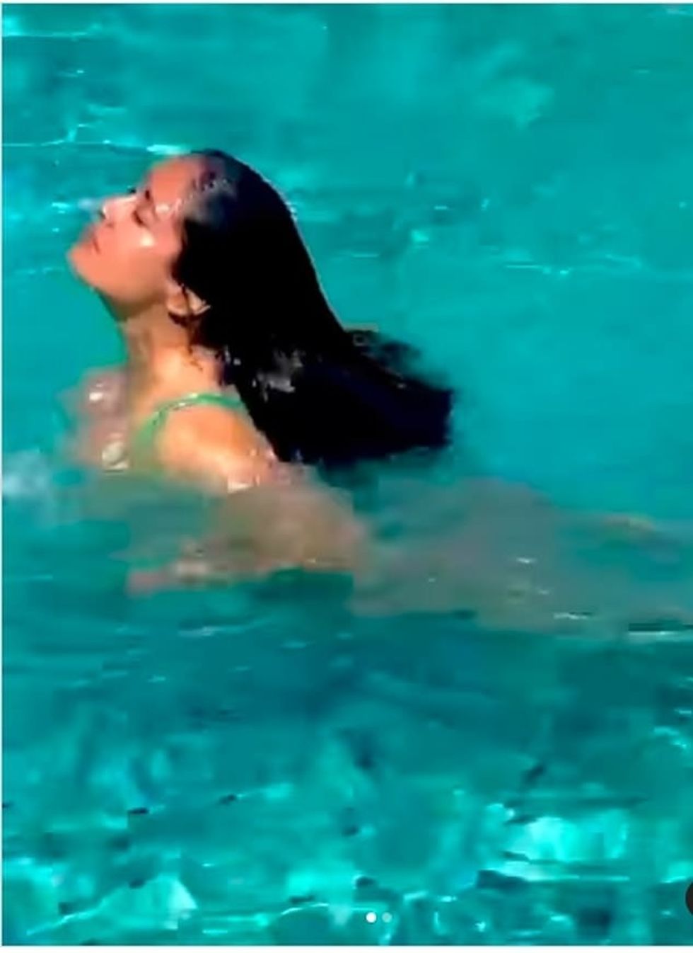 Ajo doli nga uji për të marrë frymë