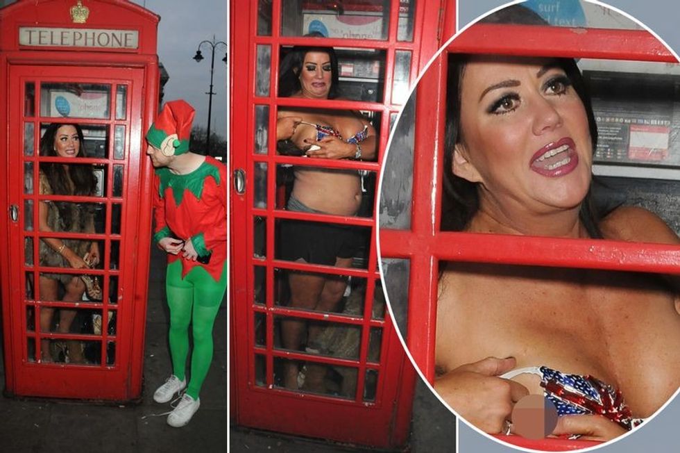 Ajo e shndërroi kabinën telefonike në një dhomë për zhveshje