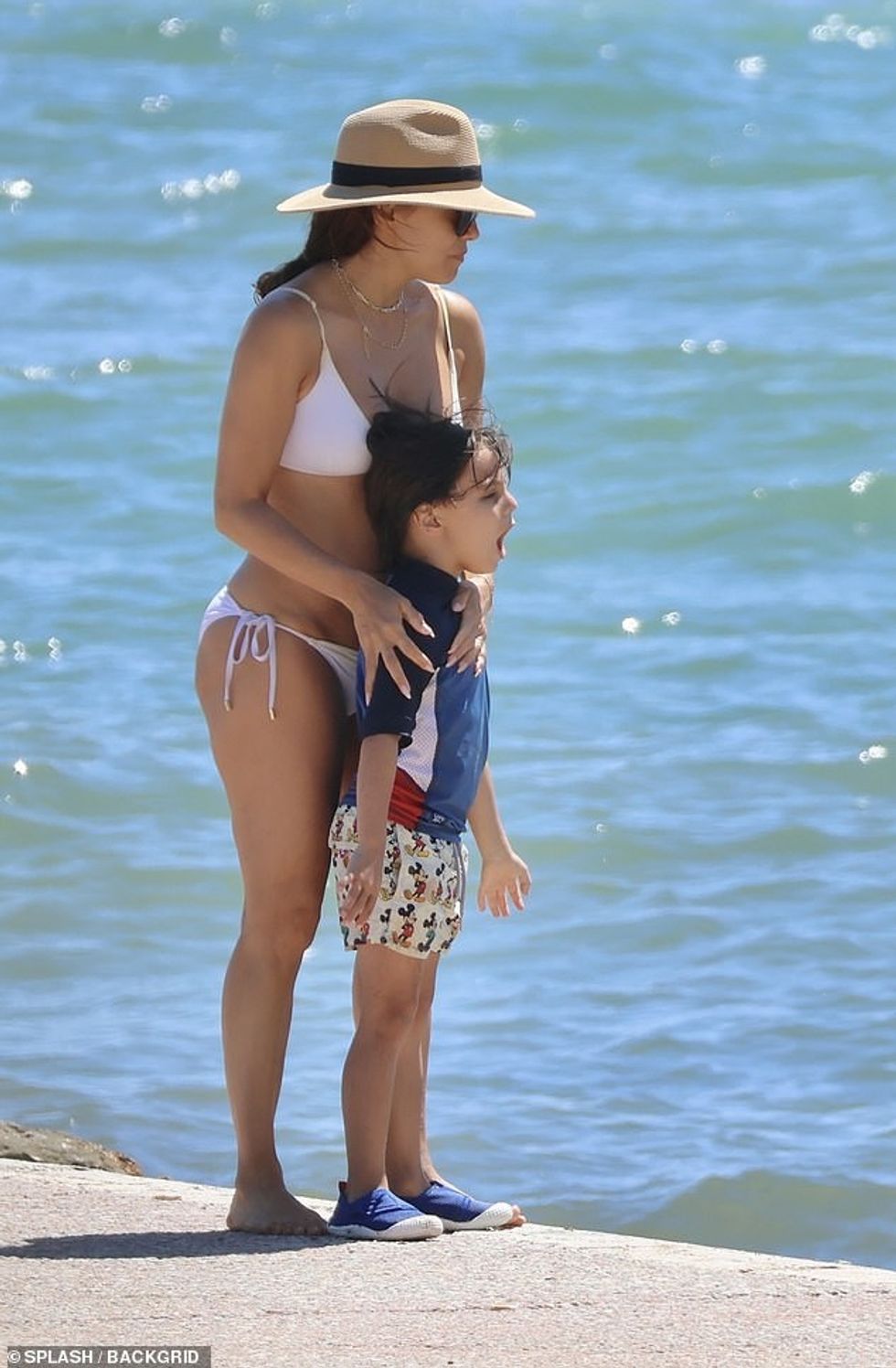 Ajo ishte çdo centimetër nëna e dashur, ndërsa ajo dhe Santiago shfrytëzuan në maksimum verën mesdhetare