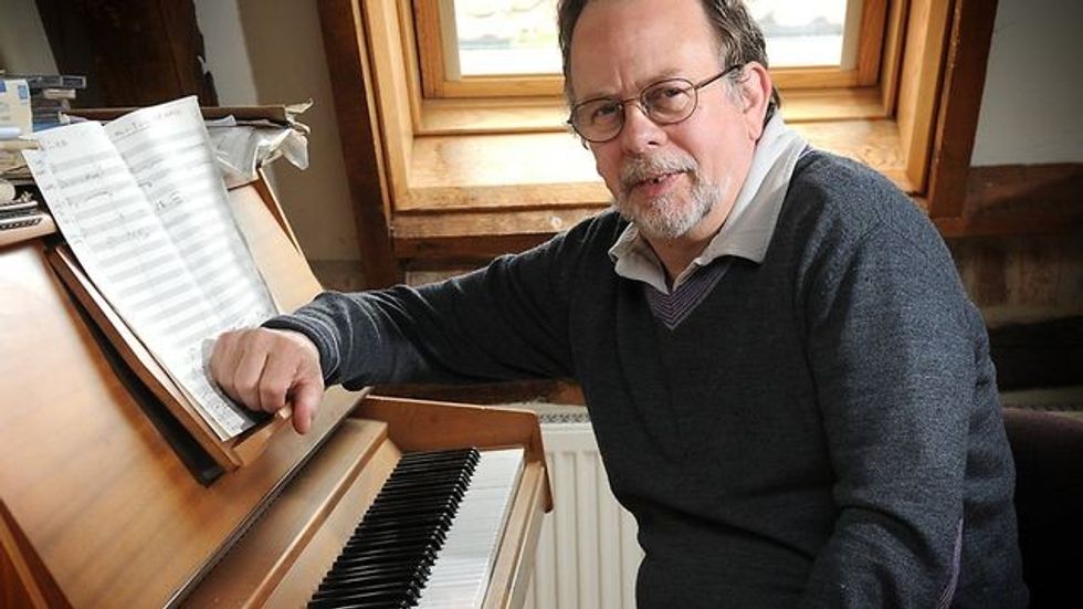 ak 3 tony britten champions le