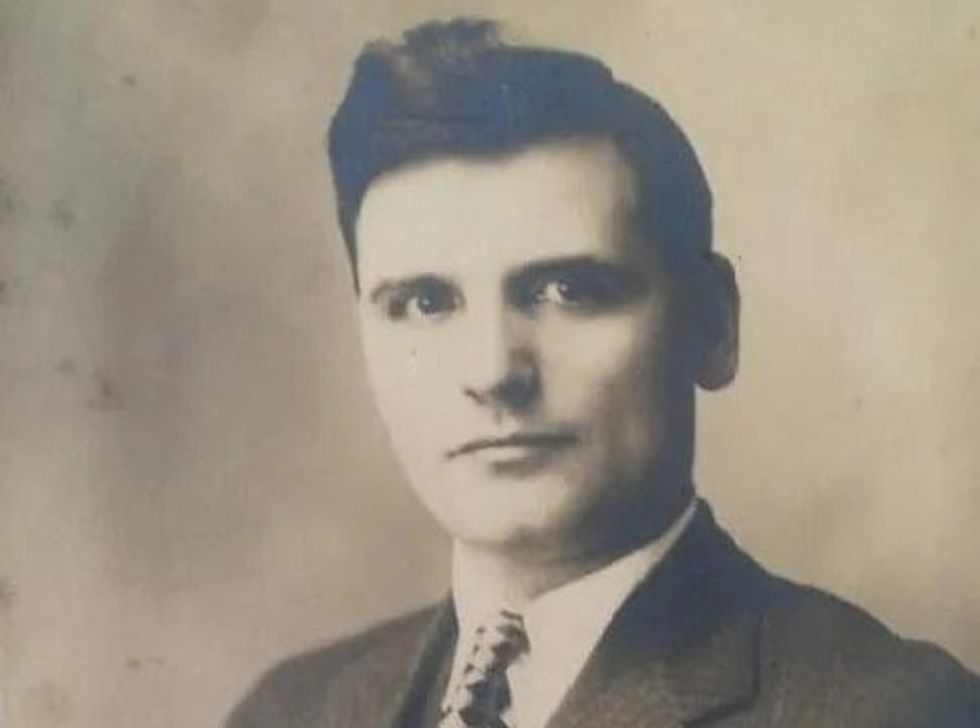 Akile Tasi e1639531209838