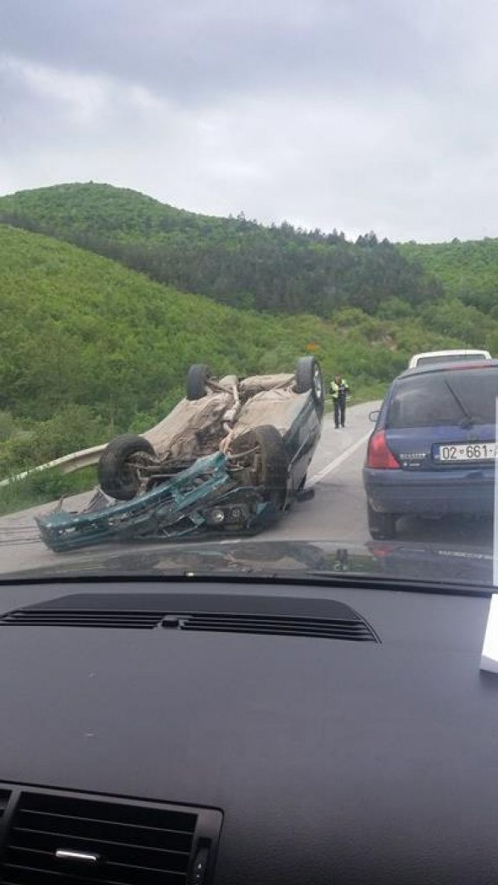 Aksidenti-në-rrugen-Mitrovicë-Skenderaj-