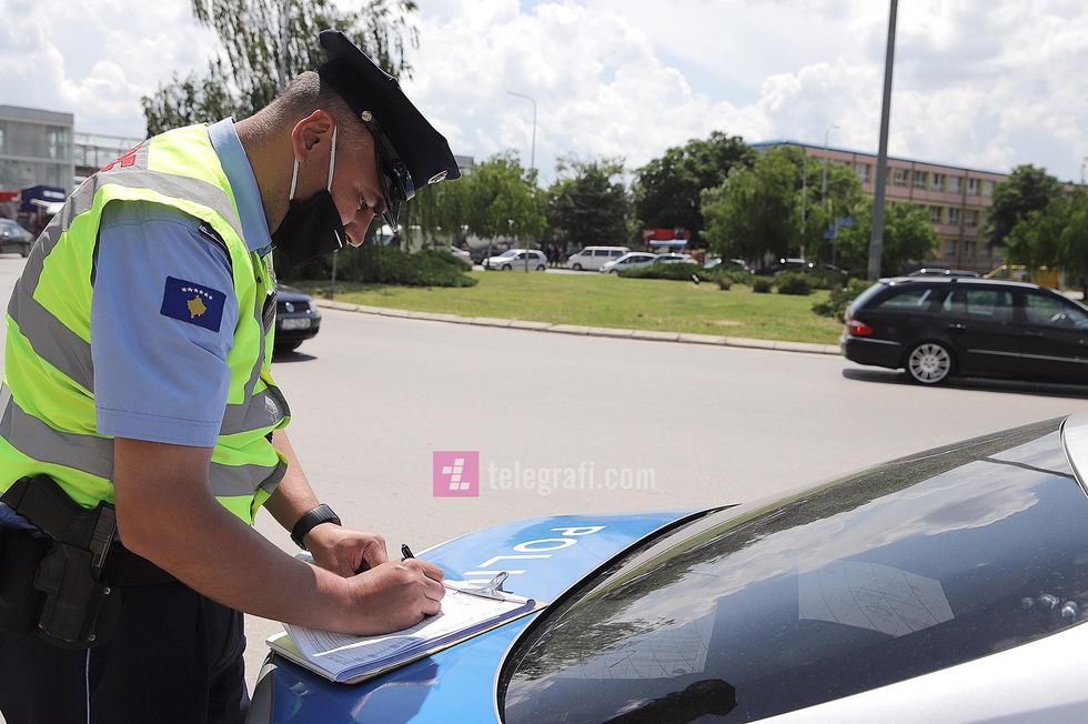 Aksion i policise se trafikut komunikacionit per kundervajtje foto Ridvan Slivova 19