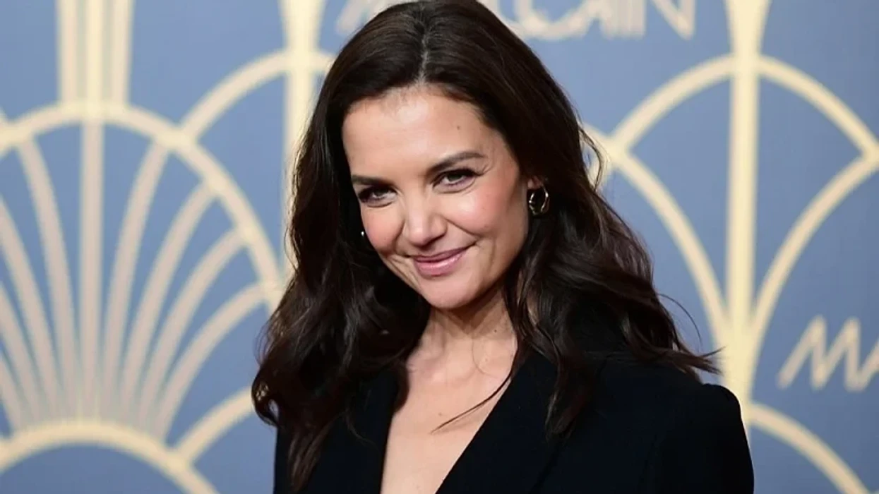 Katie Holmes gëzon dashurinë e re: Ajo shëtiti nëpër New York me artistin Jason Yarmosky, duke i mbajtur dorën