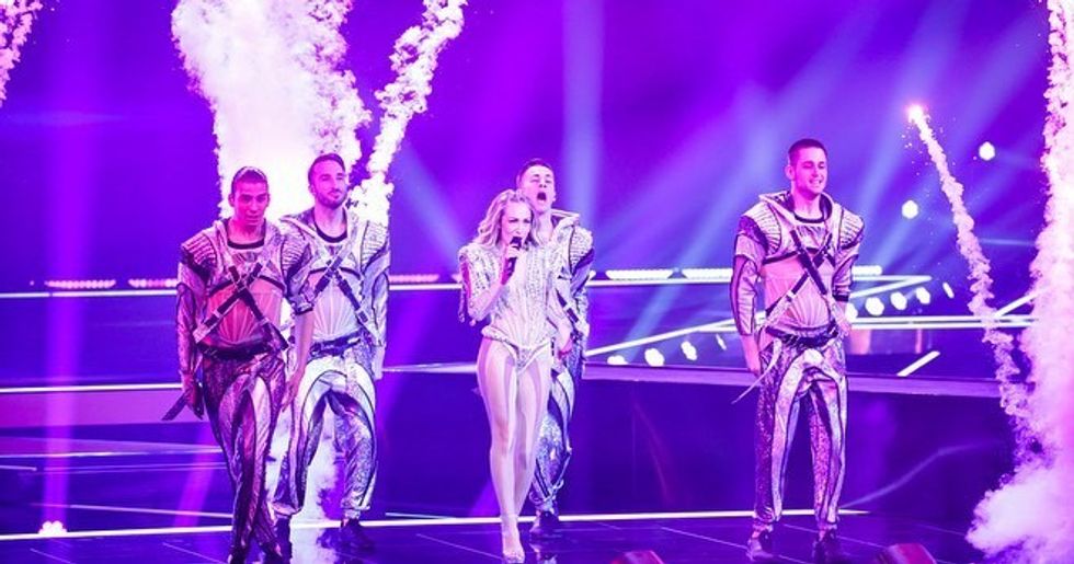 albina.music 187413813 334432154734186 1939349760135751610 n