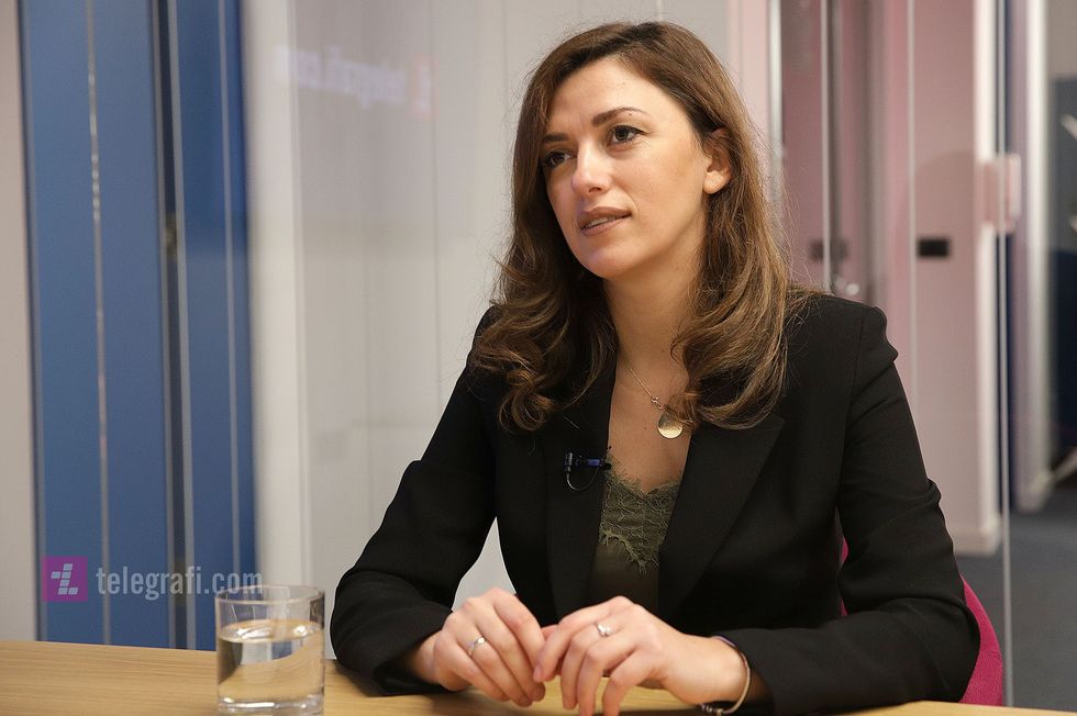 Albulena Haxhiu interviste foto Ridvan Slivova 3