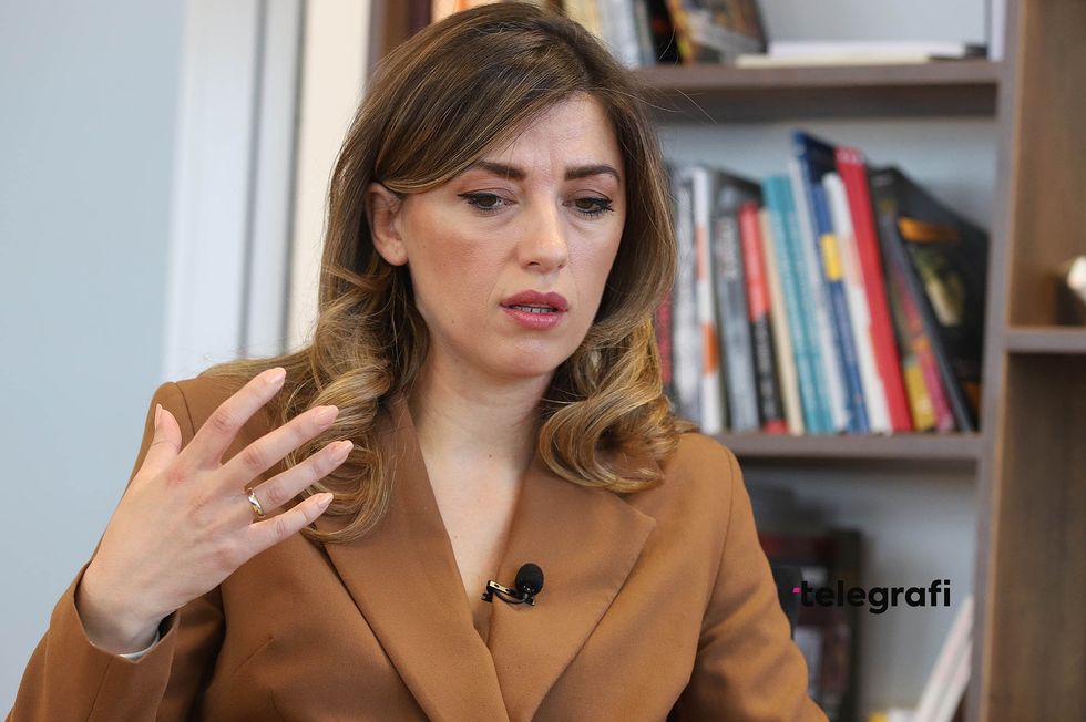 Albulena Haxhiu interviste foto Ridvan Slivova 7