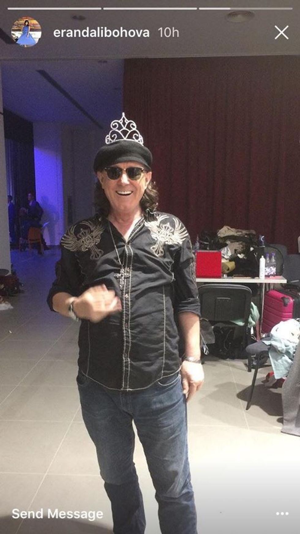 Aleksandër Gjoka me kurorën e