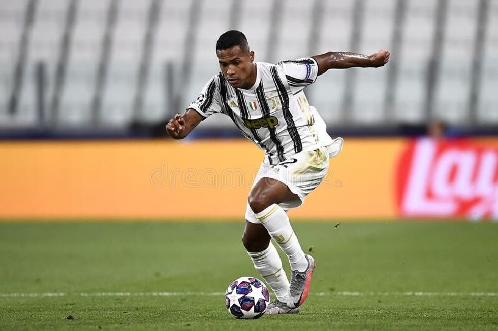 alex sandro torino italy th august juventus fc action uefa champions league match olympique lyonnais 193620630