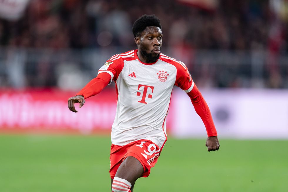 Alphonso Davies është një nga mbrojtësit e majtë më të mirë në botë