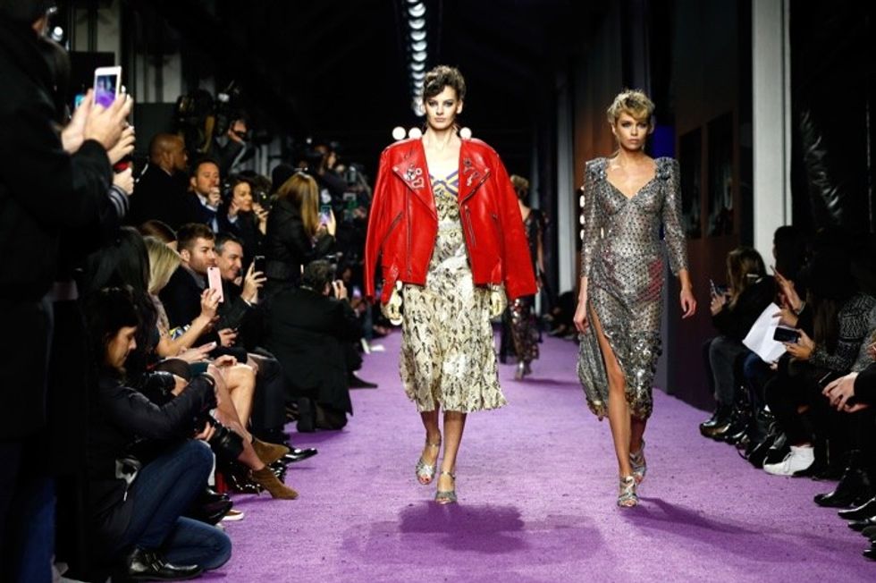 Amanda Murphy dhe Stella Maxwell