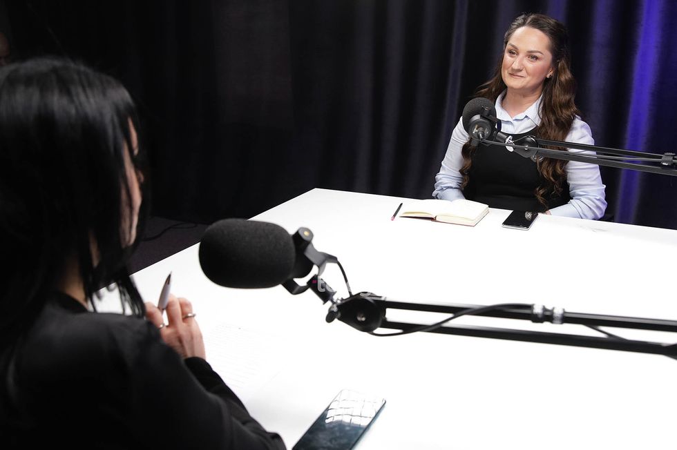 Amantina Pervizaj Kelmendi DrSc Neuroshkence Kognitive dhe Gjuhesi podcast interviste foto Ridvan Slivova 4