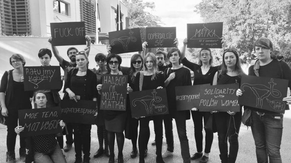 Amb Polake Proteste 1